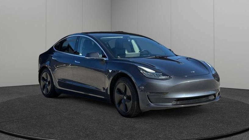 TESLA MODEL 3 2018 5YJ3E1EA4JF039621 image